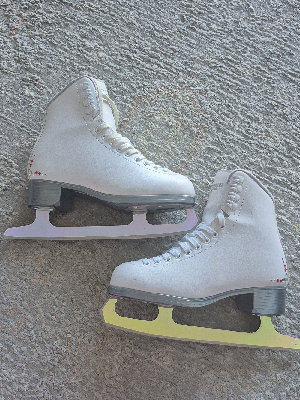 Jackson Cameo 200 Figure Skates - Size 4